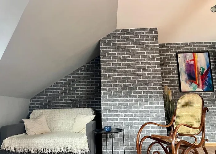 Dom Na Wzgorzu - * 브렌나