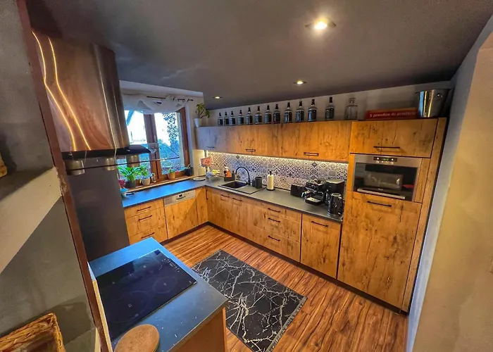 Dom Na Wzgorzu - 브렌나